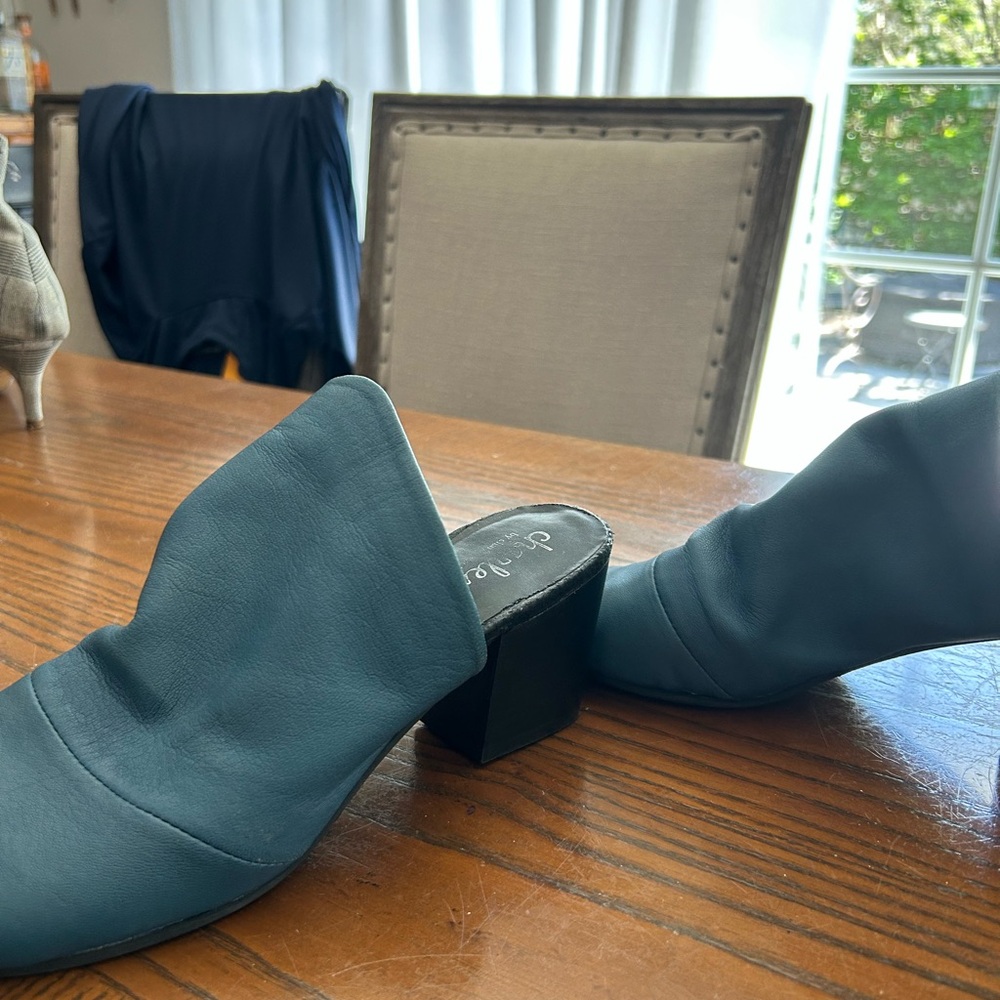Elegant Blue Women's Mules - Picture 5 of 5